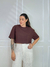 T-SHIRT CROPPED LIVIA BASIC MARROM - Arrazze  | Loja de roupas femininas | Seu novo site favorito