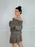 CONJUNTO TRICOT MARROM ACINZENTADO OMBRO A OMBRO na internet