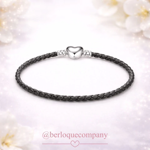 Pulseira Fecho Coração - Couro Preto - comprar online