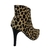 BOTA FEMININA CASUAL CANO CURTO SALTO FINO BICO FINO - comprar online