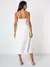 VESTIDO FEMININO SOLTO MIDI COM DETALHE BORDADO EM FLOR na internet