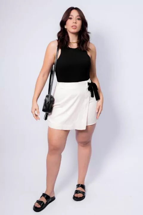 SHORT SAIA FEMININO LINZZI CINTURA ALTA COM DETALHE EM LAÇO - comprar online