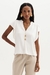 BLUSA FEMININA FLOR DE LIS SOLTA GOLA EM V
