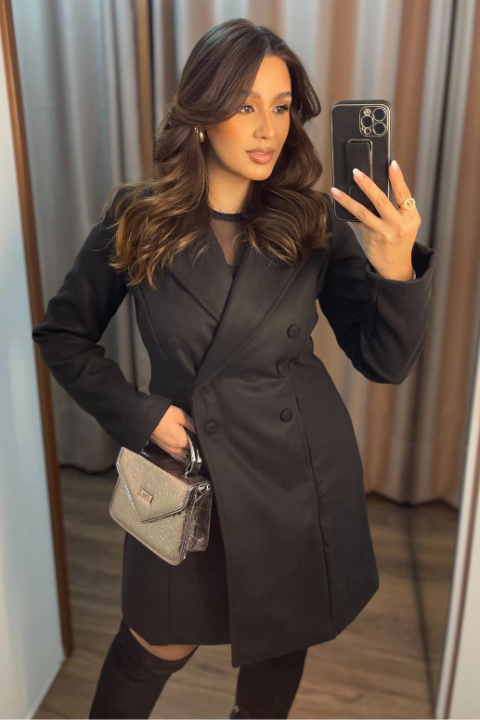 SOBRETUDO FEMININO LÃ COM BOTÕES