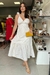 VESTIDO FEMININO FLOR DE LIS MIDI COM BABADO E AMARAÇÃO ATRAS - loja online