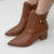 BOTA FEMININA COURO SALTO BLOCO BICO FINO DETALHE NA LATERAL - mag!