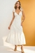 VESTIDO FEMININO FLOR DE LIS MIDI COM BABADO E AMARAÇÃO ATRAS