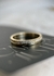 Aliança Flat com Fileira de Diamantes - 3mm | Ouro 18k - Carol Juste Joias