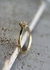 Anel Solitário Torcido em Ouro 18k com Diamante 20pts - comprar online