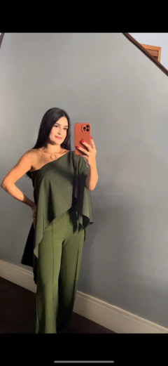 Blusa Pietra na internet