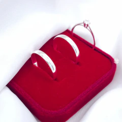 Par Aliança Lisa Boleada (2.8mm) + Anel Solitário Grátis [PRONTA ENTREGA]