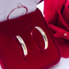 Par Aliança Boleada (3mm) com Friso Banhado a ouro 18k + Anel Solitário Grátis [PRONTA ENTREGA] - HOMEM DA PRATA JOIAS