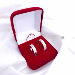 Par Aliança Fosca com Friso Espelhado (4.5mm) + Anel Solitário Grátis [PRONTA ENTREGA] - HOMEM DA PRATA JOIAS