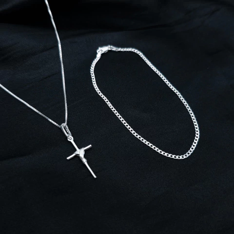 Kit Corrente Veneziana com Pulseira Grumet 1.5mm com Pingente Cruz Enrrolada (60cm;70cm) Prata Italiana 925 - comprar online