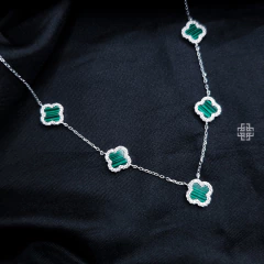 Colar Van C. Verde (Malaquita) 5 Trevos Cravejado Zircôrnia (40cm com Extensor) Prata 925