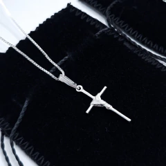 Imagem do Kit Corrente Veneziana com Pulseira Grumet 1.5mm com Pingente Cruz Enrrolada (60cm;70cm) Prata Italiana 925