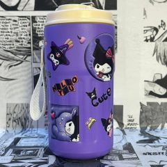 Termo metálico Kuromi en internet