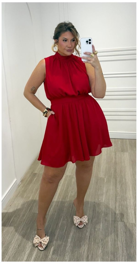 Macaquinho Curto Plus Size