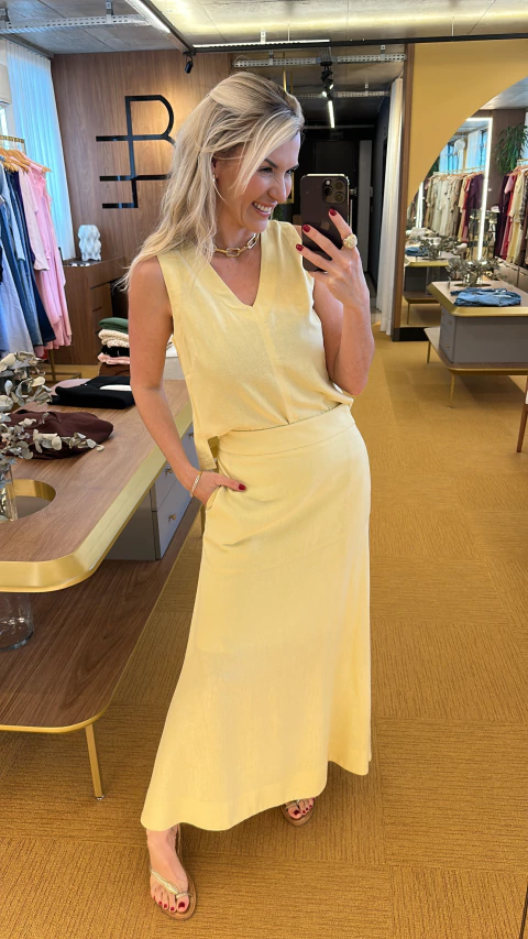 Conjunto amarelo Tati