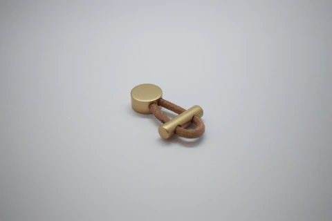 Puxador Ponto Oriente Couro