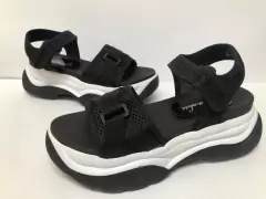 SANDALIAS ALTAS MACRAME LILA LIZ - comprar online