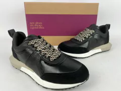 ZAPATILLAS URBANAS CORDONES CUERO PIA VITELLI - comprar online