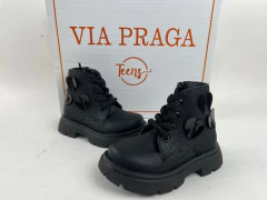 NENAS BOTAS Y BORCEGOS ECO CUERO VIA PRAGA