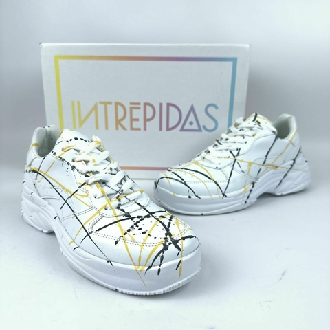 ZAPATILLAS URBANAS CORDONES ECO CUERO INTREPIDAS