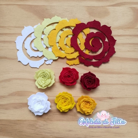 Flor Espiral em feltro 10 unidades mod- 4