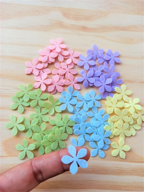 Flor de Fada em feltro - 50 unidades