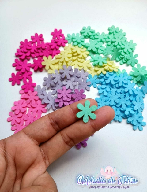 Flor 6 Pontas arredondadas em feltro - 50 unidades