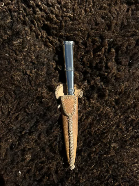 Cuchillo cabo alpaca con vaina cruda