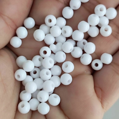 Miçanga Bolinha leitosa Branco (6mm)