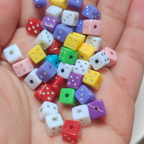 Miçanga dadinho dado colorido
