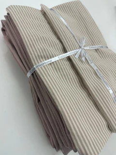 Imagen de Set VERANO 5 piezas CUBRECAMA + 4 FUNDAS DE ALMOHADA TUSOR