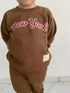Buzo New York Choco - comprar online