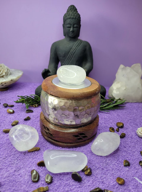 Quartzo Cristal Rolado – Clareza, Amplificação e Alinhamento Energético