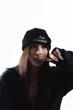 TOUCA/BEANIE "SOMOS INCONSEQUENTES" - comprar online