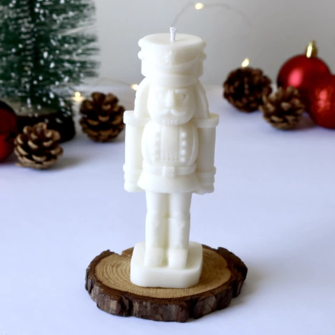 Vela Aromática Especial de Natal - Quebra Nozes - 100g - comprar online