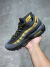 Nike Air Max 95 - Preto, dourado e cinza