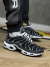 Nike Air Max Plus Tn - Preto, cinza e branco
