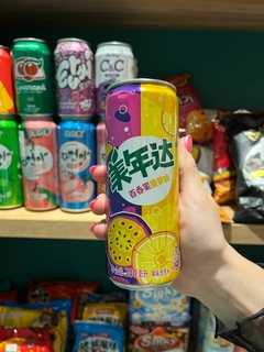 MIRINDA sabor fruta del dragon.