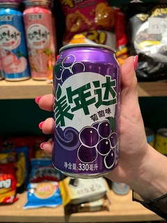 MIRINDA sabor uva.