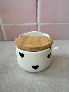 SALEIRO CORAÇÃO PRETO