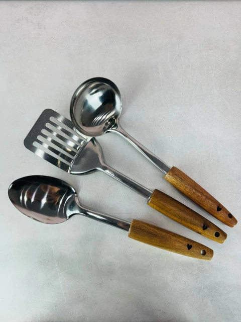 KIT UTENSILIOS ACÁCIA