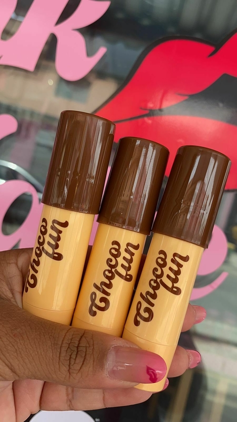 Contorno em stickers fenzza chocon fun