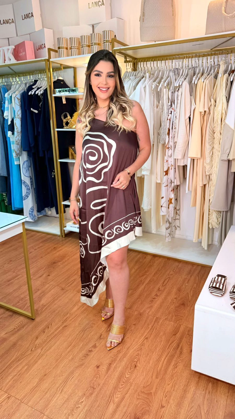 VESTIDO LANÇA PERFUME OMBRO UNICO ASSIMETRICO