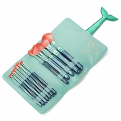 ARIEL 12 PIECE BRUSH SET & ROLL - comprar en línea