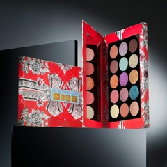 LUMINOUS LEGENDS: MEGA EYE SHADOW PALETTE en internet