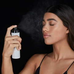 Veil™ Setting Spray en internet